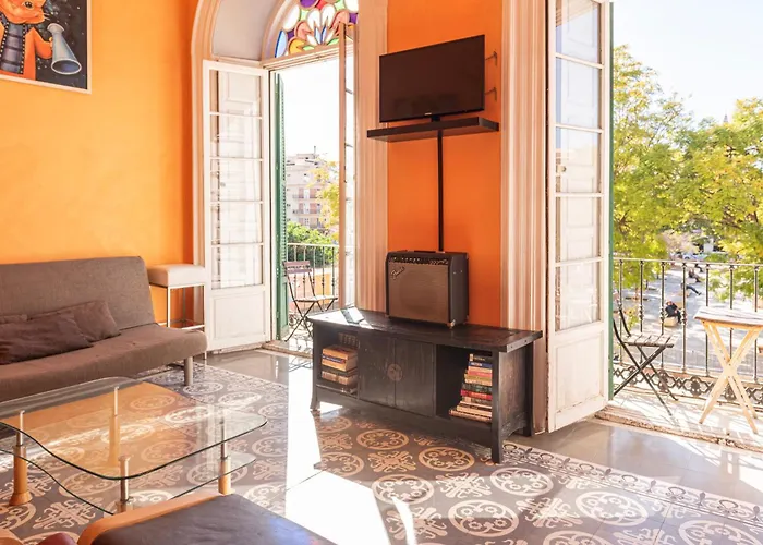 Private Rooms In Historic Building On The Square
