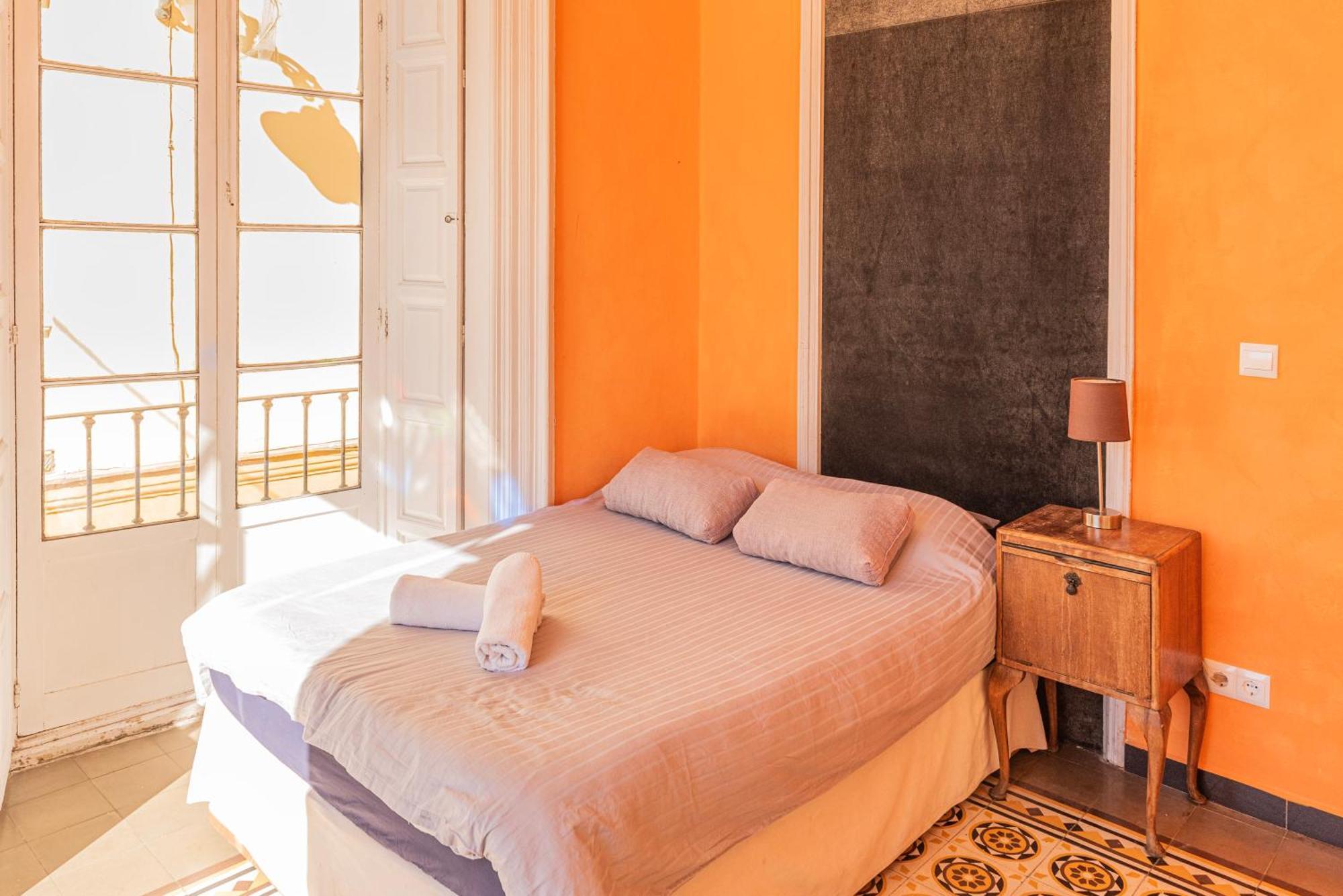 Private In Historic Building On The Square * Málaga